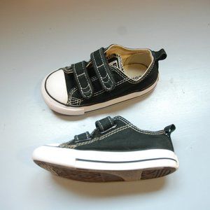 Converse All Star Black Low Kids / Toddler Shoes - Velcro Closure - Size 7